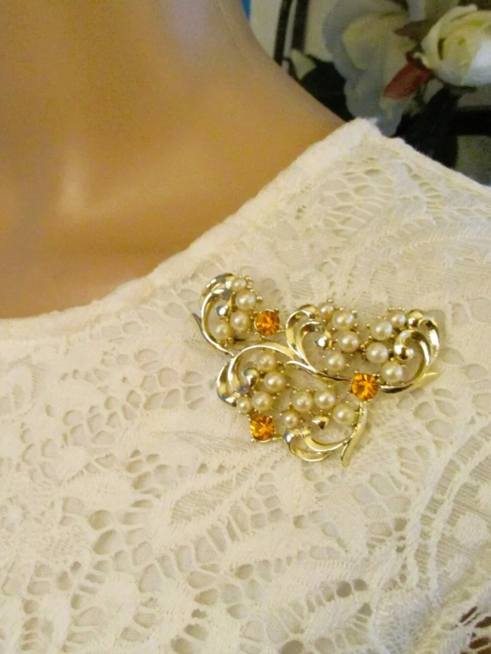 Vintage ART NOUVEAU Brooch: Goldenrod Rhinestone Pearl Swirl, Gold Plate
